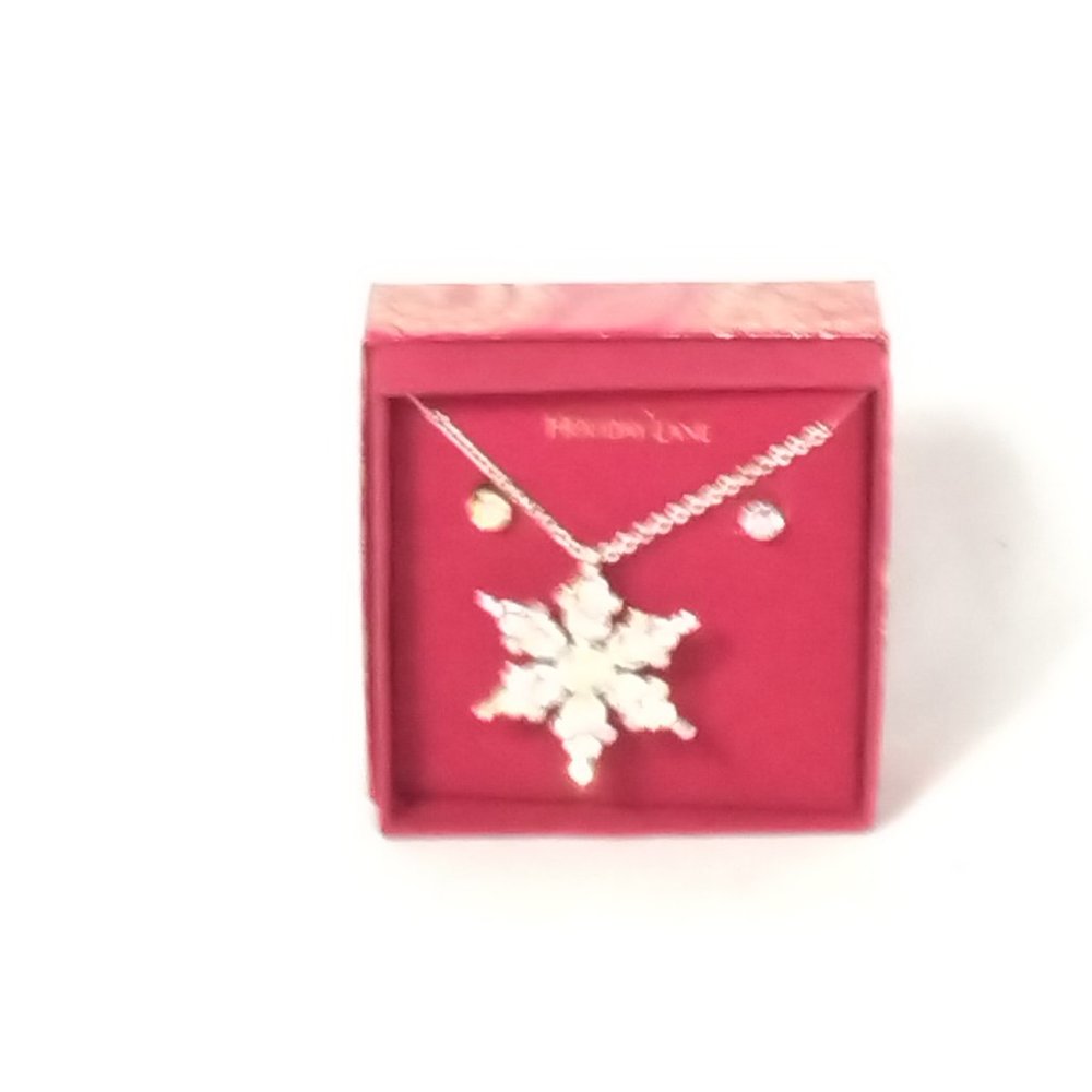 Macys Silver Tone Holiday Lane Rhinestone Necklace And Earrings Set New In Box 15$